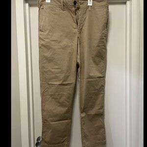 American Eagle straight fit khakis, NWOT 33x30
